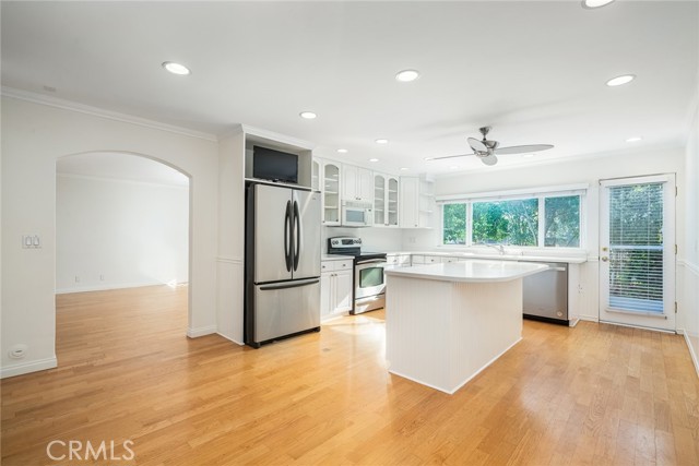 Detail Gallery Image 8 of 28 For 32106 Harborview Ln, Westlake Village,  CA 91361 - 3 Beds | 3 Baths