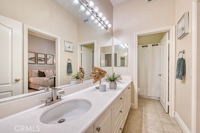12 Eisenhower Lane, Coto de Caza CA: https://media.crmls.org/medias/90384c27-5cd3-426a-9028-4077611c7a21.jpg