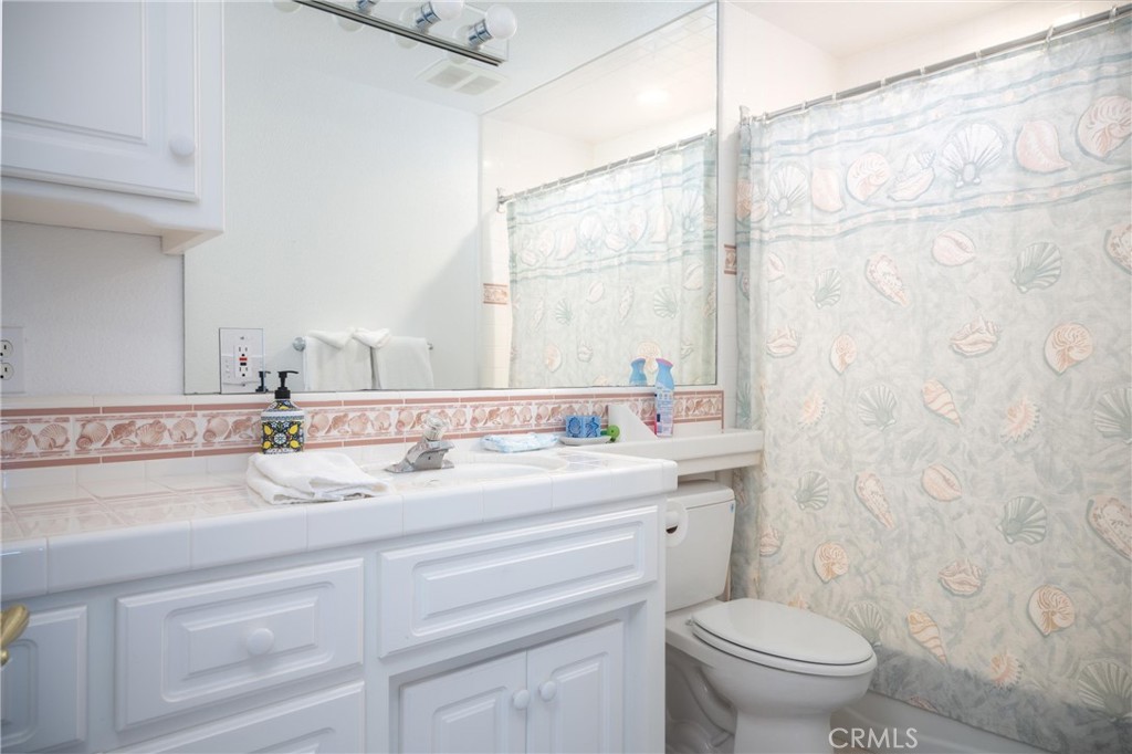 https://media.crmls.org/medias/903996c2-8767-4ac6-b892-7e003ae36957.jpg?preset=X-Large