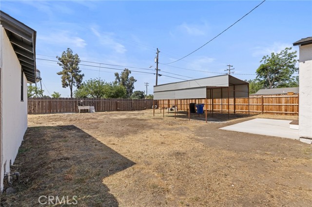 211 E Grangeville Boulevard, Hanford CA: https://media.crmls.org/medias/9039af5a-67fe-49ce-a163-9168259e5998.jpg
