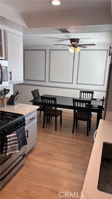 Detail Gallery Image 7 of 27 For 103 W Spring St a,  Long Beach,  CA 90806 - 1 Beds | 2 Baths