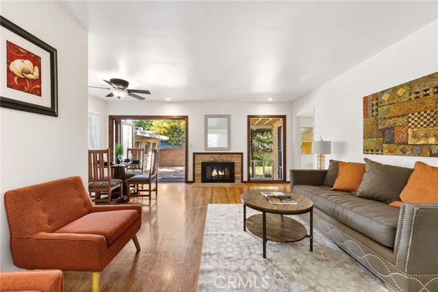 Detail Gallery Image 10 of 45 For 2334 Iroquois Ave, Long Beach,  CA 90815 - 2 Beds | 2 Baths