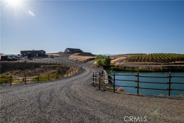 18850 County Road 200, Orland CA: https://media.crmls.org/medias/903a8dc2-0fc7-4a3f-814f-fbdad4d51cd1.jpg