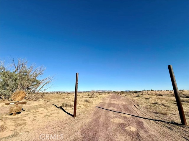 Detail Gallery Image 6 of 12 For 32467 Lakeview, Newberry Springs,  CA 92365 - – Beds | – Baths