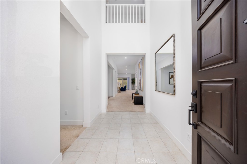 MLS #OC25171450 img 1