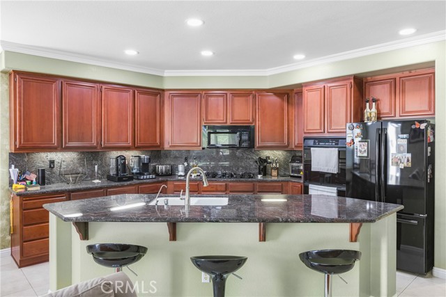 5764 Territory Lane, Eastvale CA: https://media.crmls.org/medias/903ae63d-20a1-45e3-95b0-77ab09051958.jpg