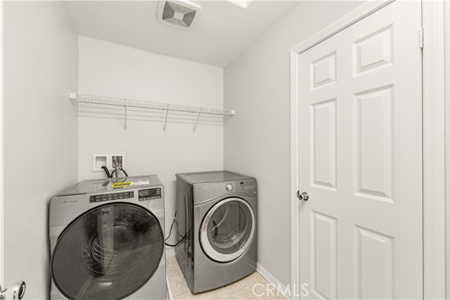 7169 Logsdon Drive, Eastvale CA: https://media.crmls.org/medias/903b0028-ad0e-4610-ba14-e1e16ef5cc6c.jpg
