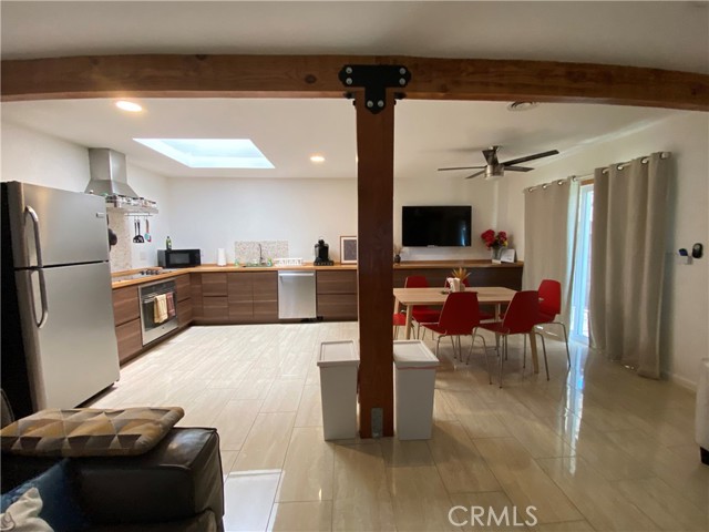 Detail Gallery Image 8 of 25 For 7672 Amazon #1,  Huntington Beach,  CA 92647 - 3 Beds | 2 Baths