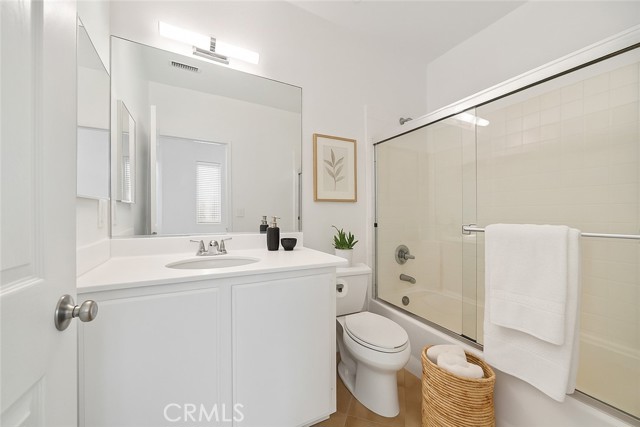 Detail Gallery Image 18 of 31 For 4621 Springwell Ct, Riverside,  CA 92505 - 4 Beds | 2/1 Baths
