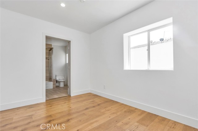 6015 Laurelgrove Avenue, North Hollywood CA: https://media.crmls.org/medias/903bacc1-aca2-42fe-b0e6-1fe6abca6eb0.jpg