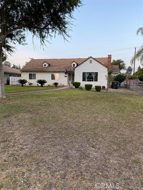 1993 Westwood Pl Pomona, California Gorgeous Pool Home Located on a quiet Area, you walk in open floor plan with granite counter tops, Breakfast Area, Formal Diner Room, Formal living room with a stunning gas fireplace ,big family room with fireplace for entertaining area, quest bathroom with small living room with access to pool, plenty of storage cabinets, Large Driveway and two car garage with plenty space for RV or Any big toys, Close to Schools and freeway,