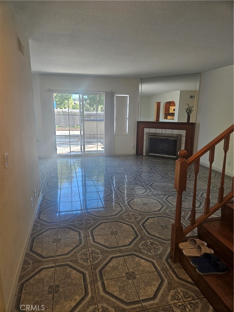 MLS #OC25270079 image #7