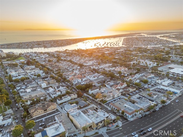 Detail Gallery Image 43 of 45 For 707 Begonia Ave, Corona Del Mar,  CA 92625 - 5 Beds | 5/1 Baths