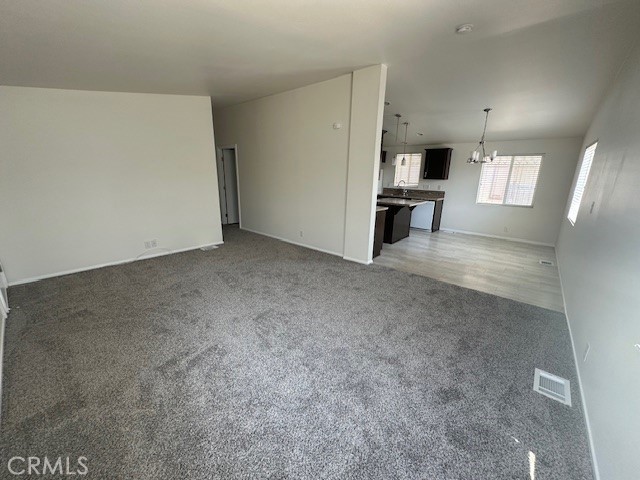 880 N. LAKE STREET, Hemet CA: https://media.crmls.org/medias/903c929a-5eb7-4032-92e2-dc06a7e09bab.jpg