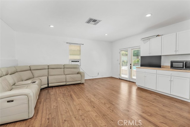 Detail Gallery Image 55 of 60 For 2124 20th St, Bakersfield,  CA 93301 - 4 Beds | 3/1 Baths
