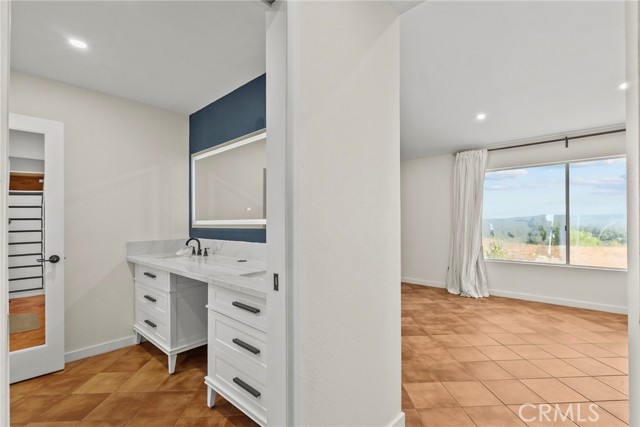 19166 Germain Street, Porter Ranch CA: https://media.crmls.org/medias/903e873b-9267-437f-93c2-31b7b00141e6.jpg