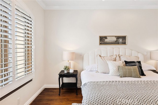 424 Marine Avenue, Manhattan Beach CA: https://media.crmls.org/medias/903ed7b8-5b7a-4285-a9f8-ba36821a9853.jpg