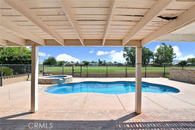 1428 Pepper Tree Drive, Hemet CA: https://media.crmls.org/medias/903f1339-b371-4ce0-9058-71e0dc91b72f.jpg