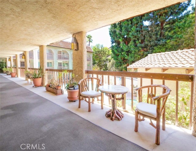 5718 Ravenspur Drive, Rancho Palos Verdes, California 90275, 2 Bedrooms Bedrooms, ,2 BathroomsBathrooms,Residential,Sold,Ravenspur,PV22160613