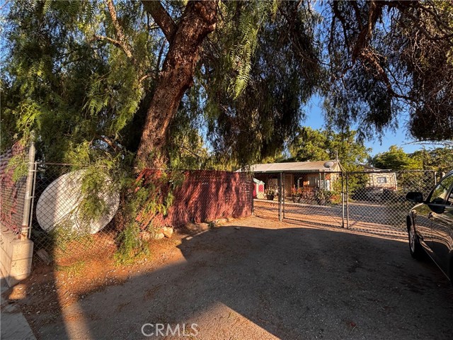 Listing Details for 9178 Limonite Avenue, Jurupa Valley, CA 92509