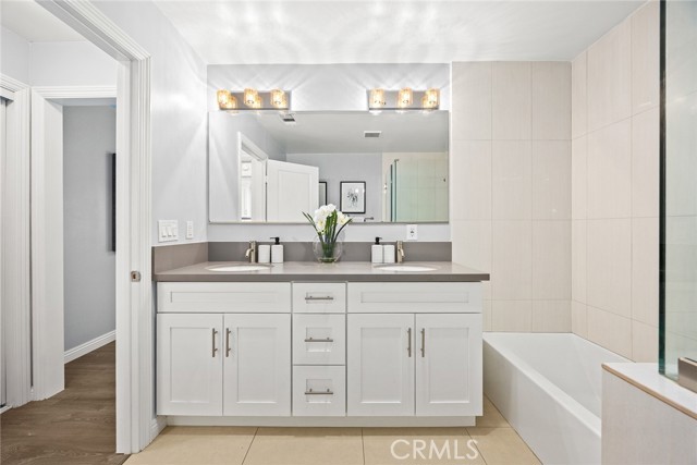 3036 Military Avenue, Los Angeles CA: https://media.crmls.org/medias/903fb622-05a3-4cc2-8a30-3bbea72b2614.jpg