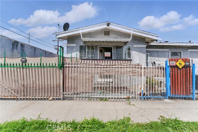 1500 W 59th Place, Los Angeles CA: https://media.crmls.org/medias/903fc83c-ae7f-44f5-96e5-41de50eb9c93.jpg