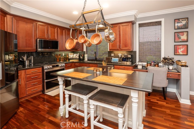 20642 Iris Canyon Road, Riverside CA: https://media.crmls.org/medias/903fff26-a988-4f16-ae1f-9a1a97f53b0c.jpg