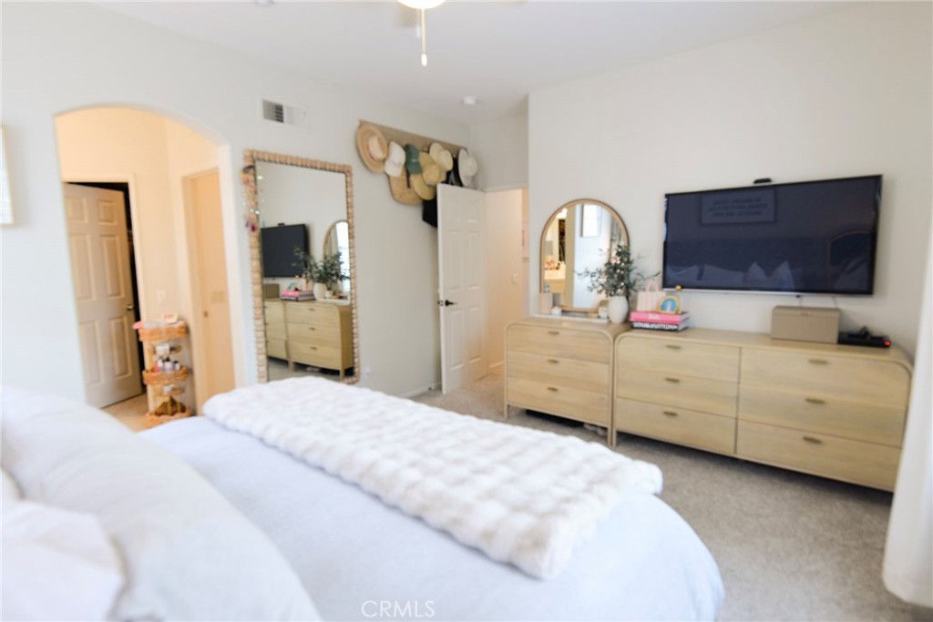 MLS #OC25237983 image #28