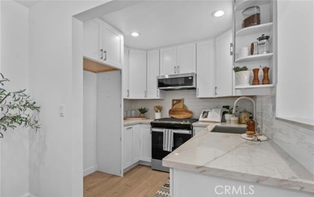 Detail Gallery Image 12 of 37 For 25786 via Lomas #83,  Laguna Hills,  CA 92653 - 3 Beds | 2 Baths