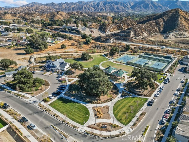 Detail Gallery Image 32 of 33 For 27765 Dyer Way, Canyon Country,  CA 91387 - 3 Beds | 3 Baths