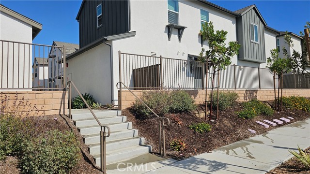 1612 Whitmore Loop, Chula Vista CA: https://media.crmls.org/medias/9041778a-a81b-4ed2-b9f0-59202b371fe9.jpg
