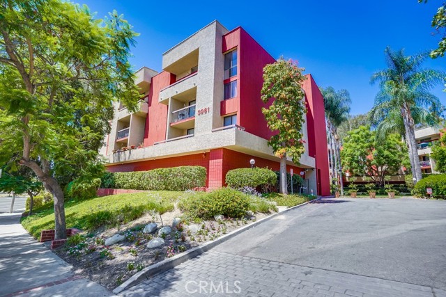 3961 VIA MARISOL  Los Angeles CA 90042