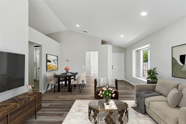 11979 Savona Dr, Fontana CA: https://media.crmls.org/medias/9042b13a-a00c-489d-8a15-b3aa23d3036e.jpg