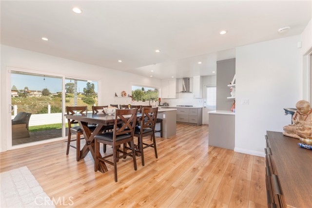 26206 Grayslake Road, Rancho Palos Verdes, California 90275, 4 Bedrooms Bedrooms, ,2 BathroomsBathrooms,Residential,Sold,Grayslake,SB22078897