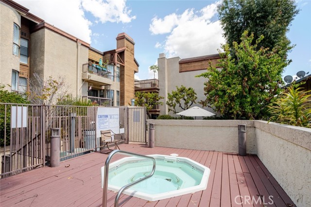 Detail Gallery Image 29 of 31 For 236 N Louise St #104,  Glendale,  CA 91206 - 2 Beds | 2 Baths
