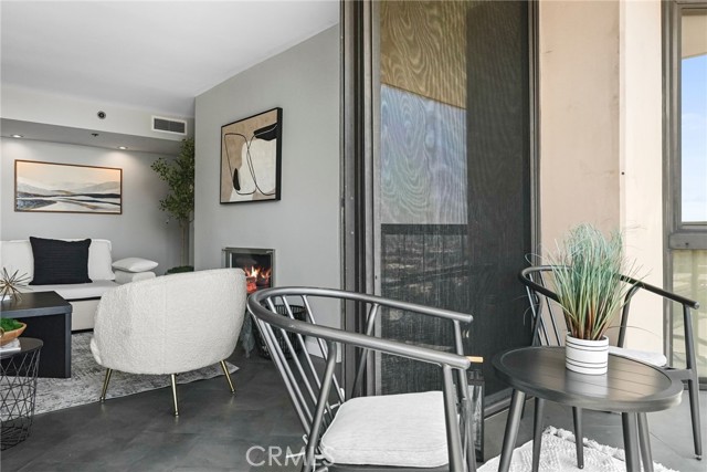 Detail Gallery Image 27 of 66 For 222 Monterey Rd #1203,  Glendale,  CA 91206 - 2 Beds | 2 Baths