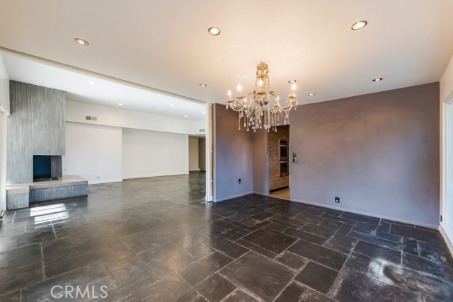 Detail Gallery Image 12 of 52 For 3750 Crownridge Dr, Sherman Oaks,  CA 91403 - 4 Beds | 4 Baths