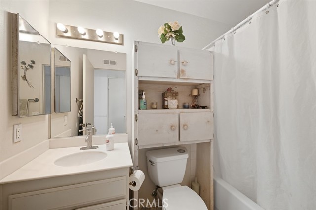 Detail Gallery Image 29 of 35 For 7857 Embry Point, San Diego,  CA 92126 - 5 Beds | 3 Baths