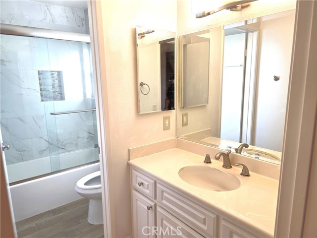 Detail Gallery Image 14 of 29 For 388 Fallingstar, Irvine,  CA 92614 - 3 Beds | 2/1 Baths