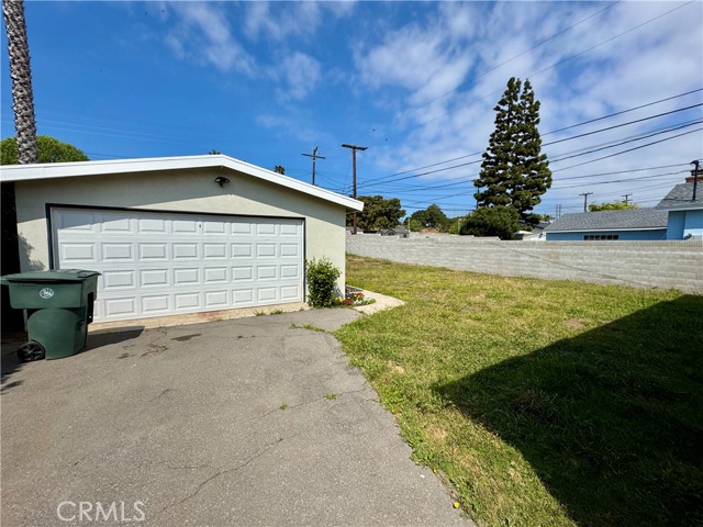Detail Gallery Image 18 of 19 For 19219 Ronald Ave, Torrance,  CA 90503 - 3 Beds | 2 Baths