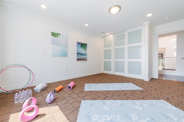 801 S Michillinda Avenue, Pasadena CA: https://media.crmls.org/medias/9044b9b5-2257-4688-9692-94a4f662f525.jpg