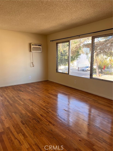 5436 Barton Avenue, Los Angeles, California 90038, 2 Bedrooms Bedrooms, ,1 BathroomBathrooms,Residential Lease,For Rent,5436 Barton Avenue,CRPF24234585