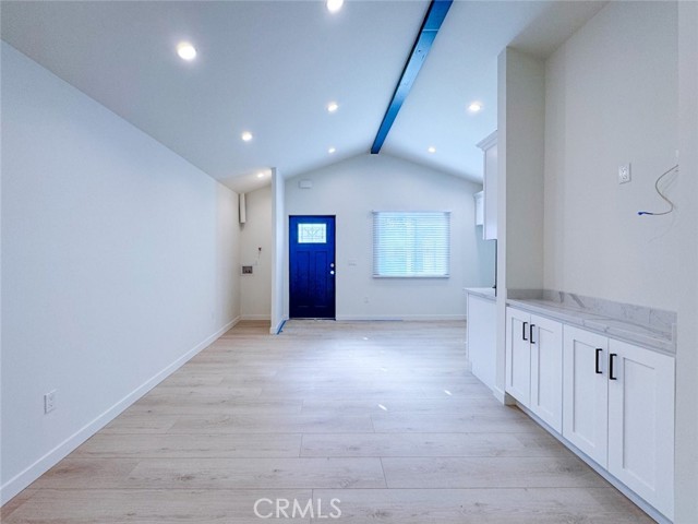 7864 Clearfield Avenue, Panorama City CA: https://media.crmls.org/medias/9044fbbd-8555-42c4-9f45-8f96a47fd833.jpg