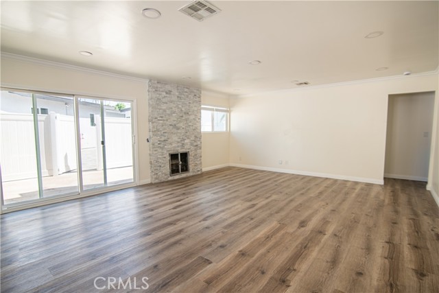 Detail Gallery Image 4 of 15 For 22831 Burton St, West Hills,  CA 91304 - 4 Beds | 2 Baths