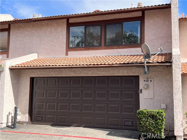 Detail Gallery Image 8 of 29 For 930 N Redding Way #D,  Upland,  CA 91768 - 3 Beds | 2/1 Baths