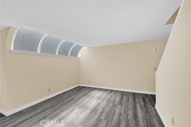 519 Sefton Avenue, Monterey Park CA: https://media.crmls.org/medias/90463711-5b4e-4040-8acd-6c3d60d93d6c.jpg