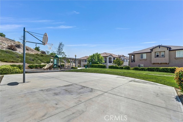 Detail Gallery Image 27 of 28 For 28072 Catherine Dr, Canyon Country,  CA 91351 - 2 Beds | 3 Baths