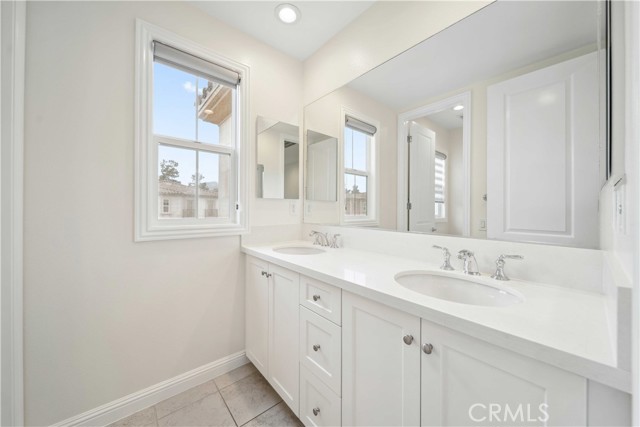 Detail Gallery Image 18 of 66 For 188 Pinnacle Dr, Lake Forest,  CA 92630 - 5 Beds | 4 Baths
