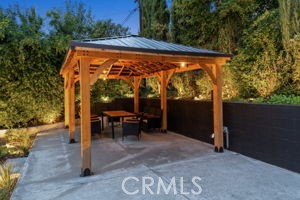 https://media.crmls.org/medias/90476a1d-3d87-46b8-837b-a38668422dd3.jpg?preset=X-Large