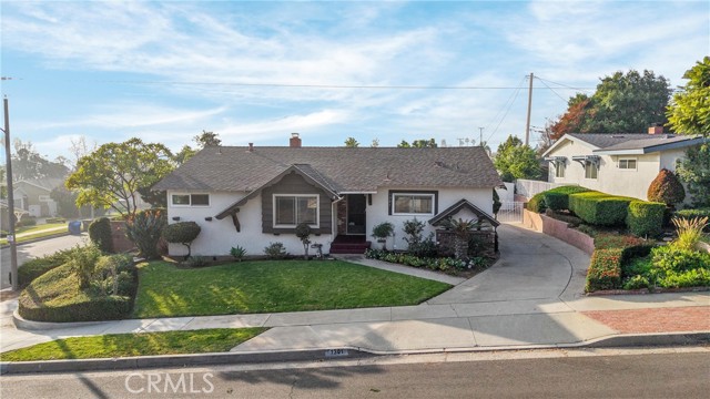 Detail Gallery Image 2 of 37 For 1301 N Walnut St, La Habra,  CA 90631 - 3 Beds | 2 Baths